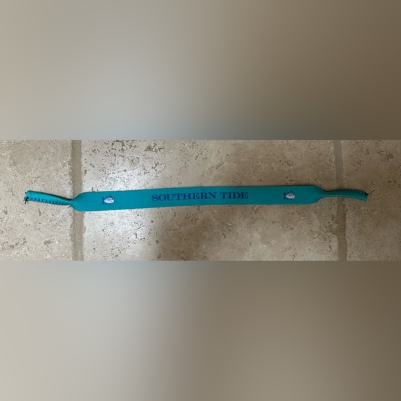 Southern Tide Hammock Dolphin Shorts Men’s Large & Skipjack Sunglasses strap - Picture 10 of 11